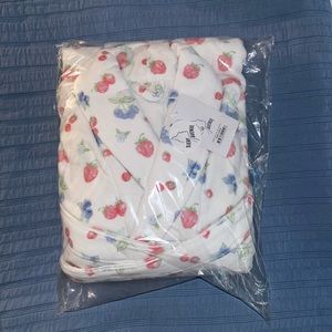 Djerf Avenue Robe (Summer Berries)